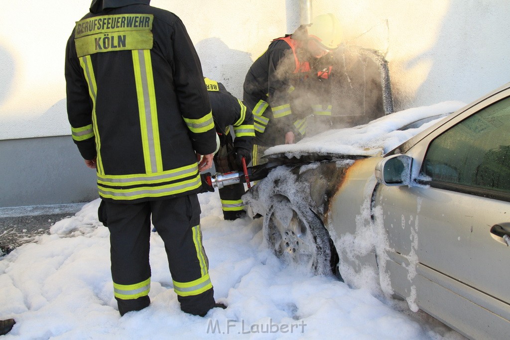 PKW Brand Koeln Bocklemuend Goerlinger Centrum JK P27.jpg